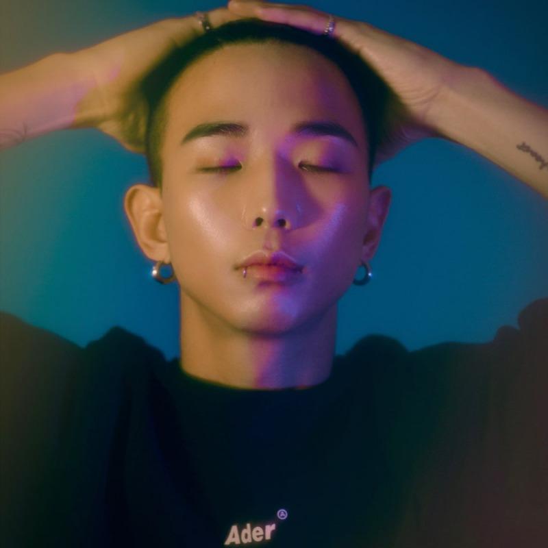 싱어송라이터 '새벽두시'
